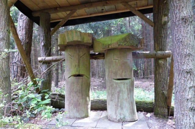 Holzstämme Stämme für Bienen